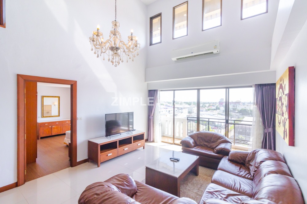 For RentBangna, Bearing, Lasalle : Residence for Rent in Bangna, Fully equipped with convenient amenities, located close to Bangkok Patana School and not far from BTS Bearing. Small pets are allowed.