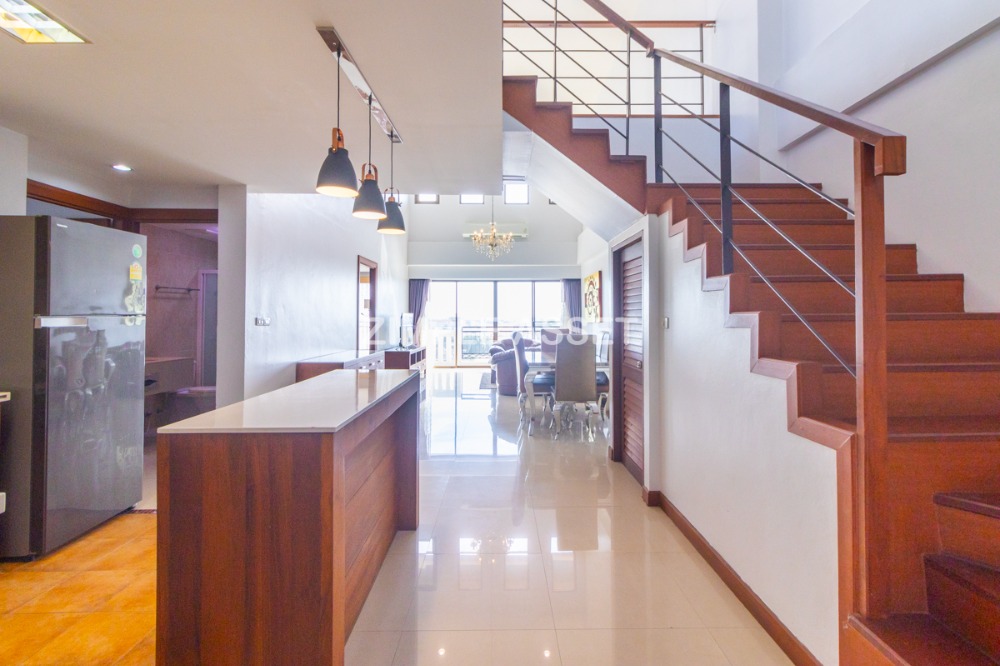 For RentBangna, Bearing, Lasalle : Residence for Rent in Bangna, Fully equipped with convenient amenities, located close to Bangkok Patana School and not far from BTS Bearing. Small pets are allowed.