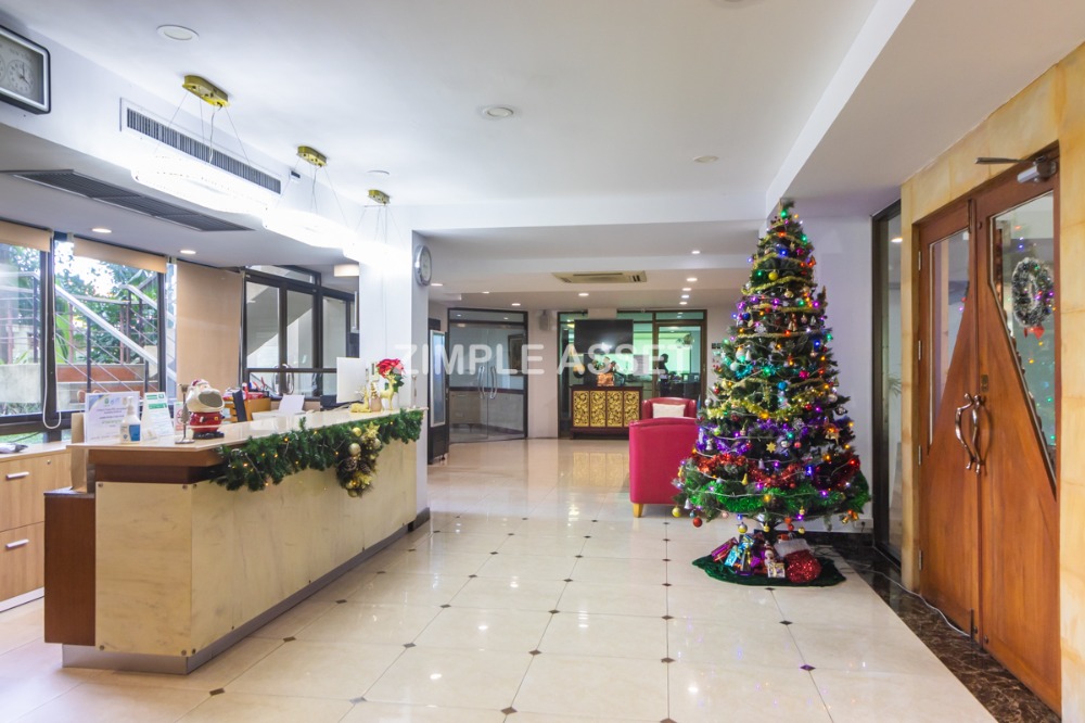 For RentBangna, Bearing, Lasalle : Residence for Rent in Bangna, Fully equipped with convenient amenities, located close to Bangkok Patana School and not far from BTS Bearing. Small pets are allowed.