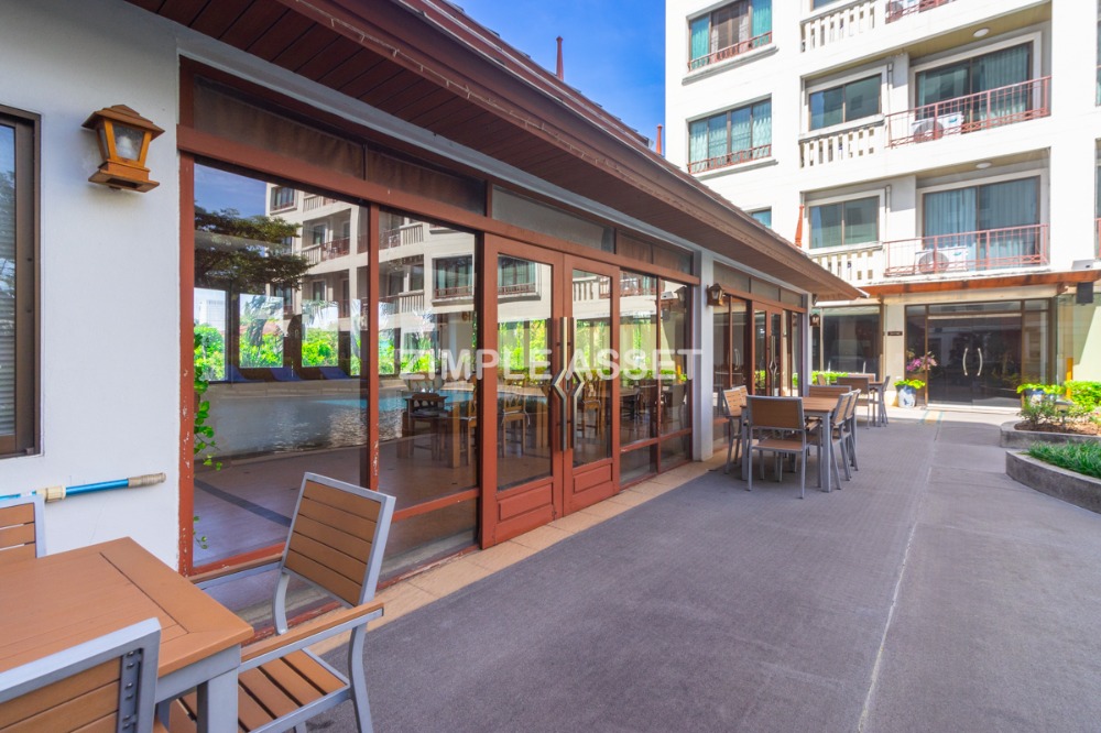 For RentBangna, Bearing, Lasalle : Residence for Rent in Bangna, Fully equipped with convenient amenities, located close to Bangkok Patana School and not far from BTS Bearing. Small pets are allowed.