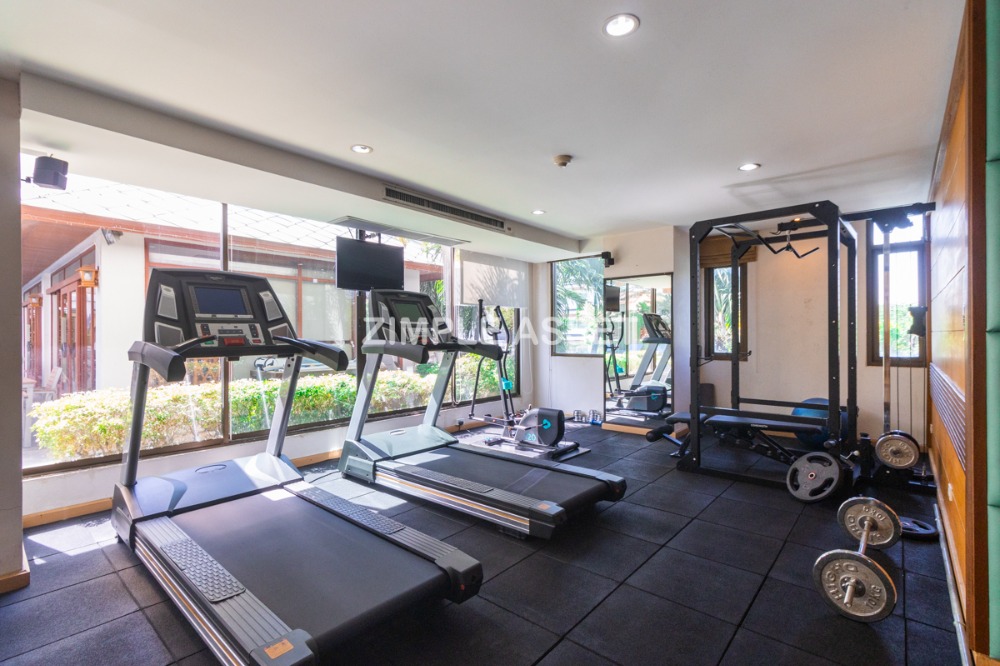 For RentBangna, Bearing, Lasalle : Residence for Rent in Bangna, Fully equipped with convenient amenities, located close to Bangkok Patana School and not far from BTS Bearing. Small pets are allowed.