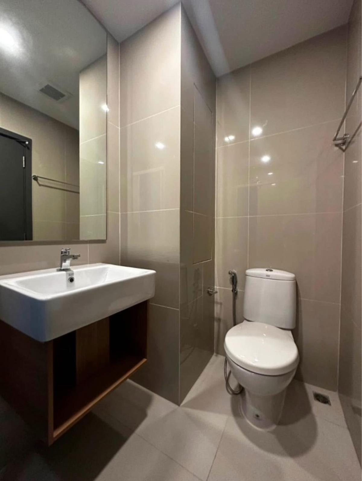 ขายคอนโดอ่อนนุช อุดมสุข : 🔖 ขาย คอนโด เอลลิโอ เดล เนสท์ | Elio Del Nest อุดมสุข ขายพร้อมเฟอร์นิเจอร์และเครื่องใช้ไฟฟ้า