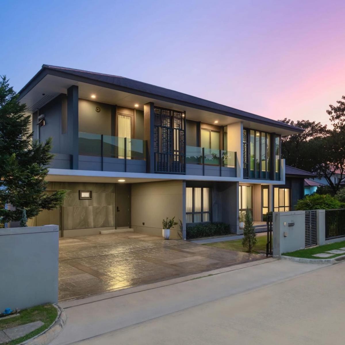 For SaleHousePhutthamonthon, Salaya : House for sale, Setthasiri Thawi Watthana project, size 341 Sq.m, 5 bed, 5 bath, special price only 23,900,000 MB, contact 086-795-9997 (Jimmy)