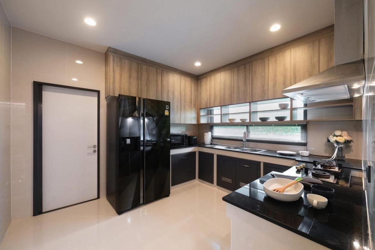 For SaleHousePhutthamonthon, Salaya : House for sale, Setthasiri Thawi Watthana project, size 341 Sq.m, 5 bed, 5 bath, special price only 23,900,000 MB, contact 086-795-9997 (Jimmy)