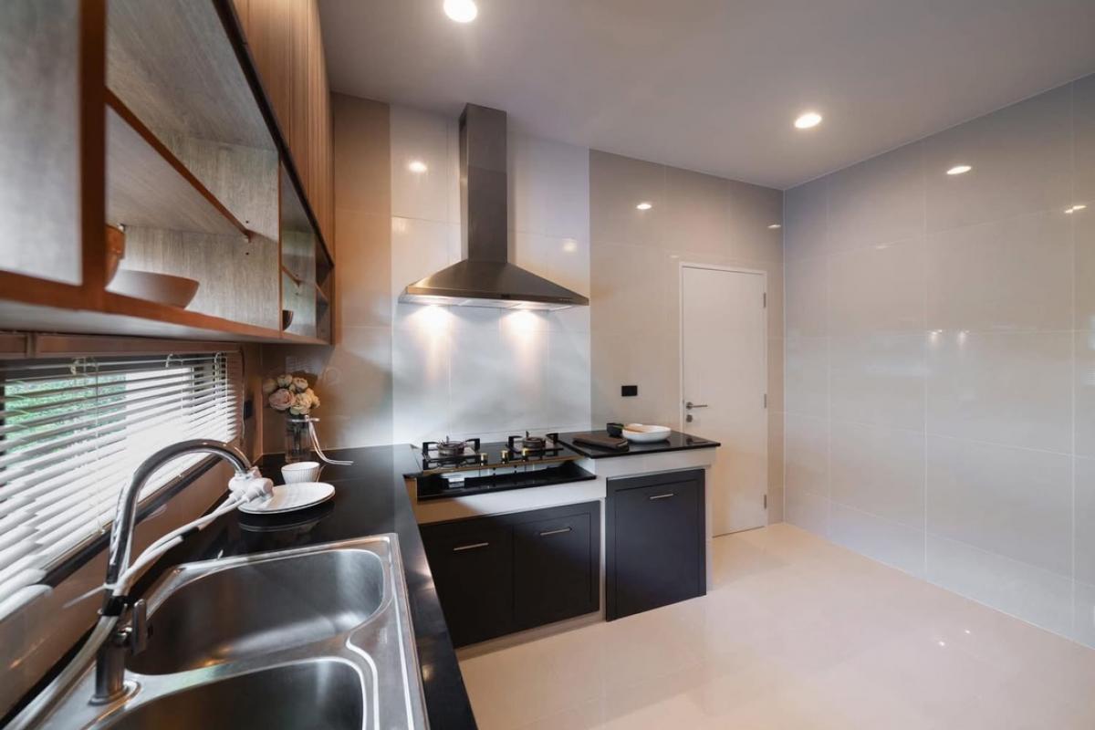 For SaleHousePhutthamonthon, Salaya : House for sale, Setthasiri Thawi Watthana project, size 341 Sq.m, 5 bed, 5 bath, special price only 23,900,000 MB, contact 086-795-9997 (Jimmy)