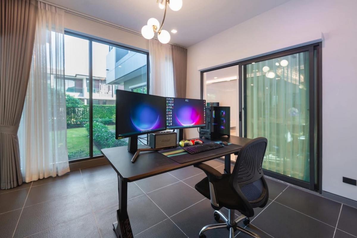 For SaleHousePhutthamonthon, Salaya : House for sale, Setthasiri Thawi Watthana project, size 341 Sq.m, 5 bed, 5 bath, special price only 23,900,000 MB, contact 086-795-9997 (Jimmy)