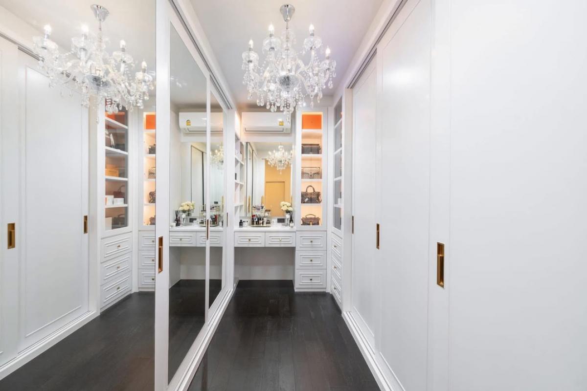 For SaleHousePhutthamonthon, Salaya : House for sale, Setthasiri Thawi Watthana project, size 341 Sq.m, 5 bed, 5 bath, special price only 23,900,000 MB, contact 086-795-9997 (Jimmy)