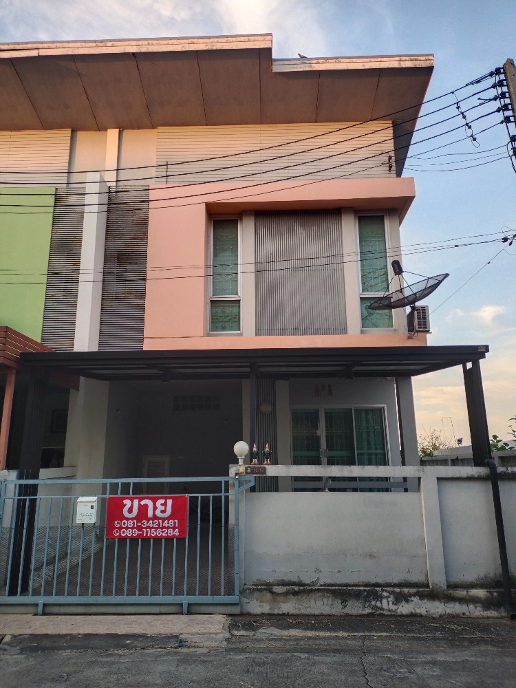 For SaleTownhomeAyutthaya : For sale: 2-storey townhouse, corner unit, with furniture, The Grand Park Village, Ayutthaya