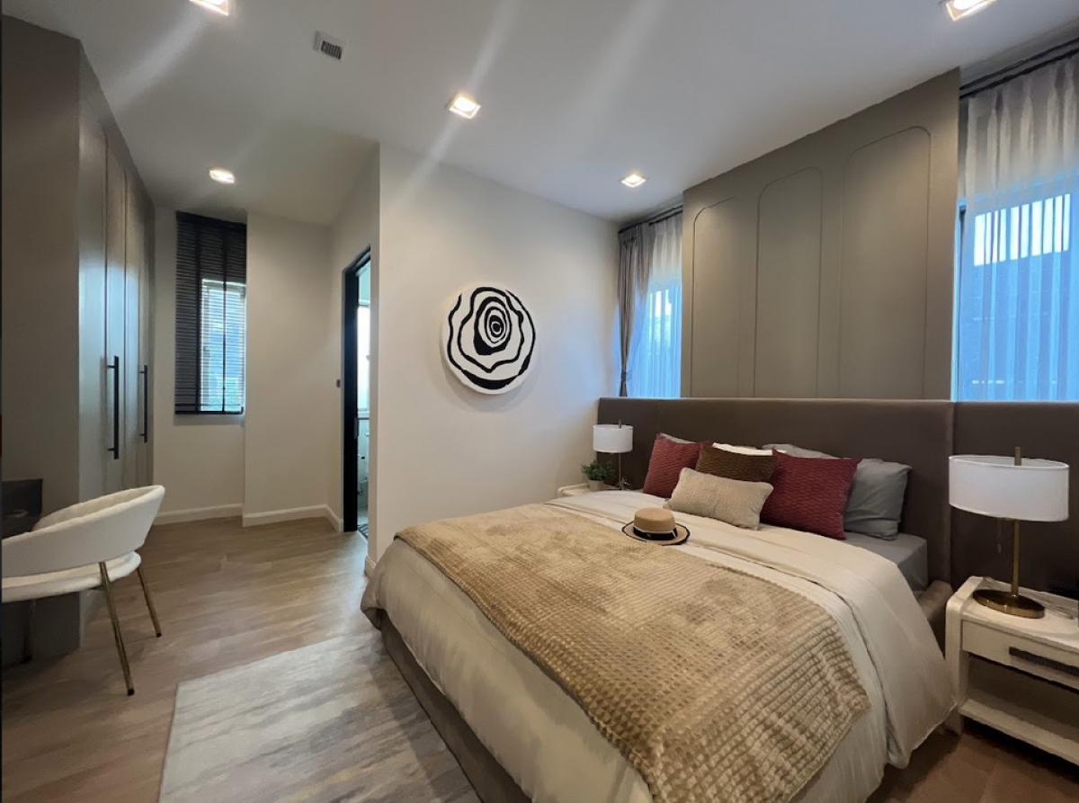 For SaleHouseLadkrabang, Suwannaphum Airport : Perfect masterpiece Rama9 5 bed 6 bath size 393 Sq.m only 55,500,000 MB contact 086-795-9997 (Jimmy)