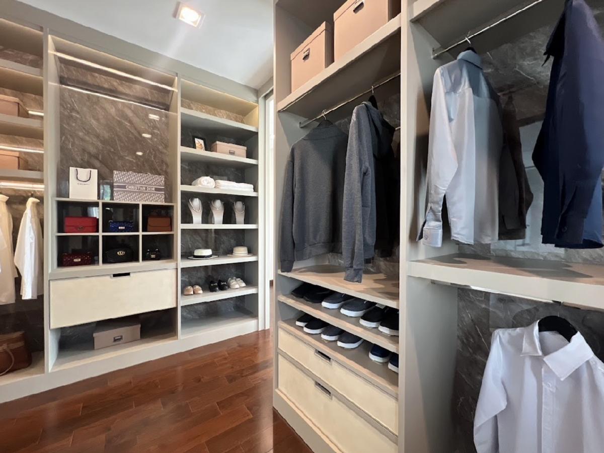 For SaleHouseLadkrabang, Suwannaphum Airport : Perfect masterpiece Rama9 5 bed 6 bath size 393 Sq.m only 55,500,000 MB contact 086-795-9997 (Jimmy)