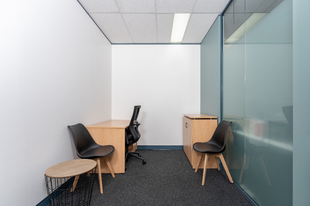 ให้เช่าสำนักงานรัชดา ห้วยขวาง : All-inclusive access to professional office space for 1 person in Regus MOS Cognizant