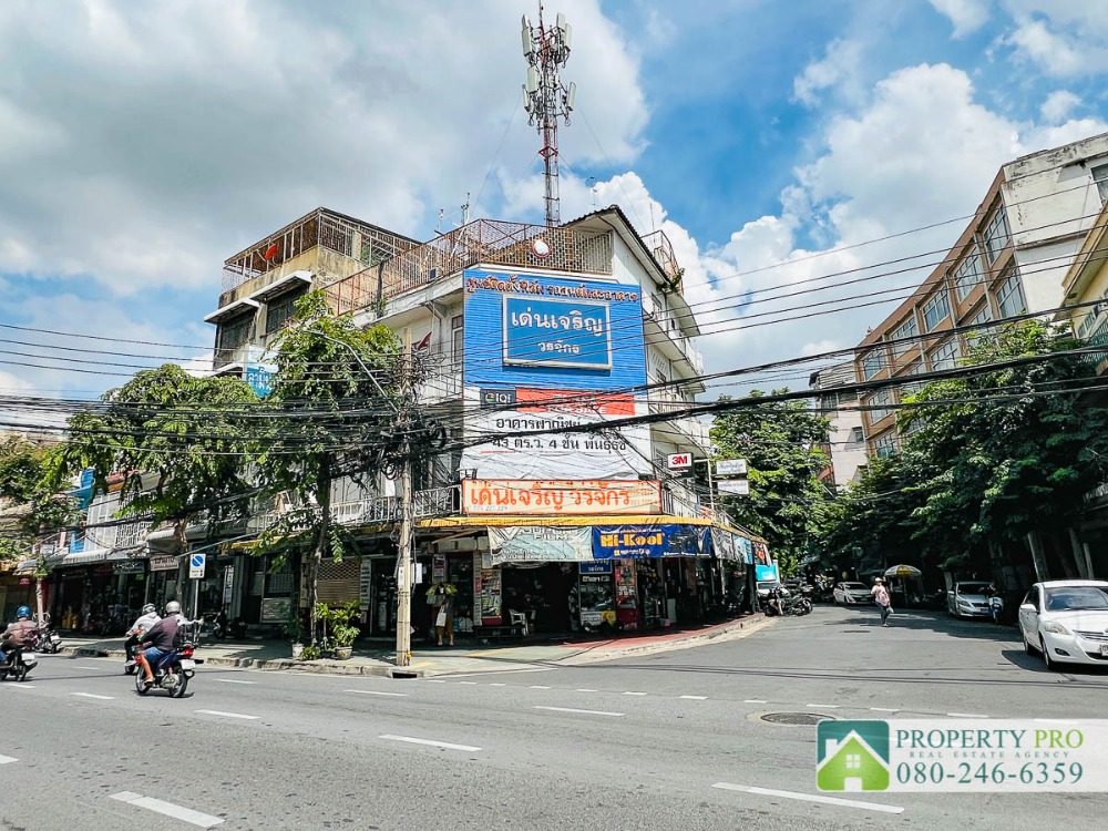 ขายอาคารพาณิชย์เยาวราช บางลำพู : ขาย อาคารพาณิชย์ 4 ชั้นครึ่ง วรจักร ขนาด 43 ตรว 755 ตรม ทำเลดี อยู่หัวมุม ใกล้ MRT สามยอด วัดมังกร แยกมหาจักร คลองถม เจริญกรุง เยาวราช : MF24S-021