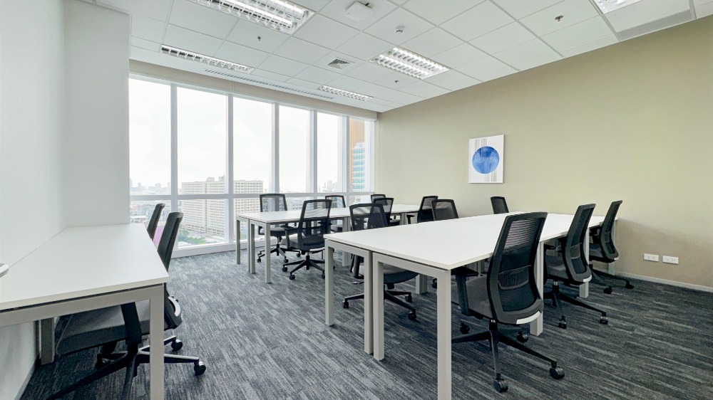 For RentRatchathewi,Phayathai : All-inclusive access to coworking space in Regus The Rice Tower
