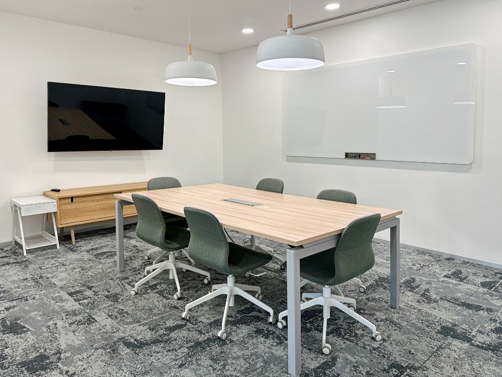 ให้เช่าสยาม จุฬา สามย่าน : Fully serviced open plan office space for you and your team in Regus Central Tower
