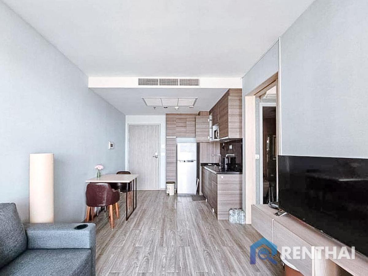 For SaleCondo : คอนโดริมทะเลจอมเทียน ห้องขนาดใหญ่ 1 ห้องนอน พร้อมวิวทะเลที่สวยงาม