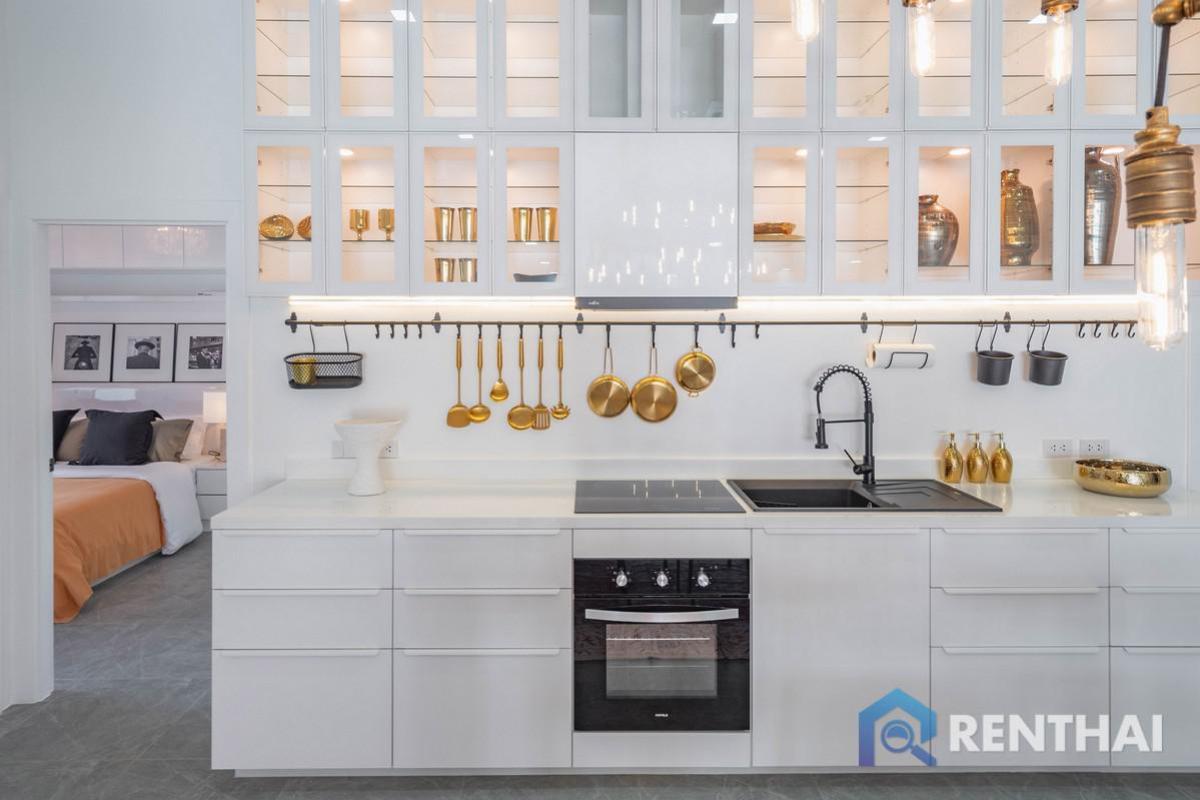 ขายพัทยา บางแสน ชลบุรี สัตหีบ : บ้านพูลวิลล่า 5 ห้องนอน ในพัทยา