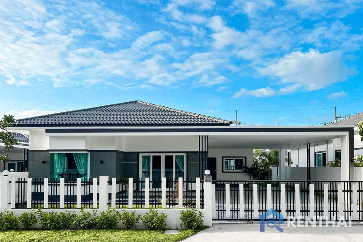 For SaleHousePattaya, Bangsaen, Chonburi : 3 Bedroom Fully Furnished House in Pong, Pattaya. Near by international school easy access to Motorway No.7