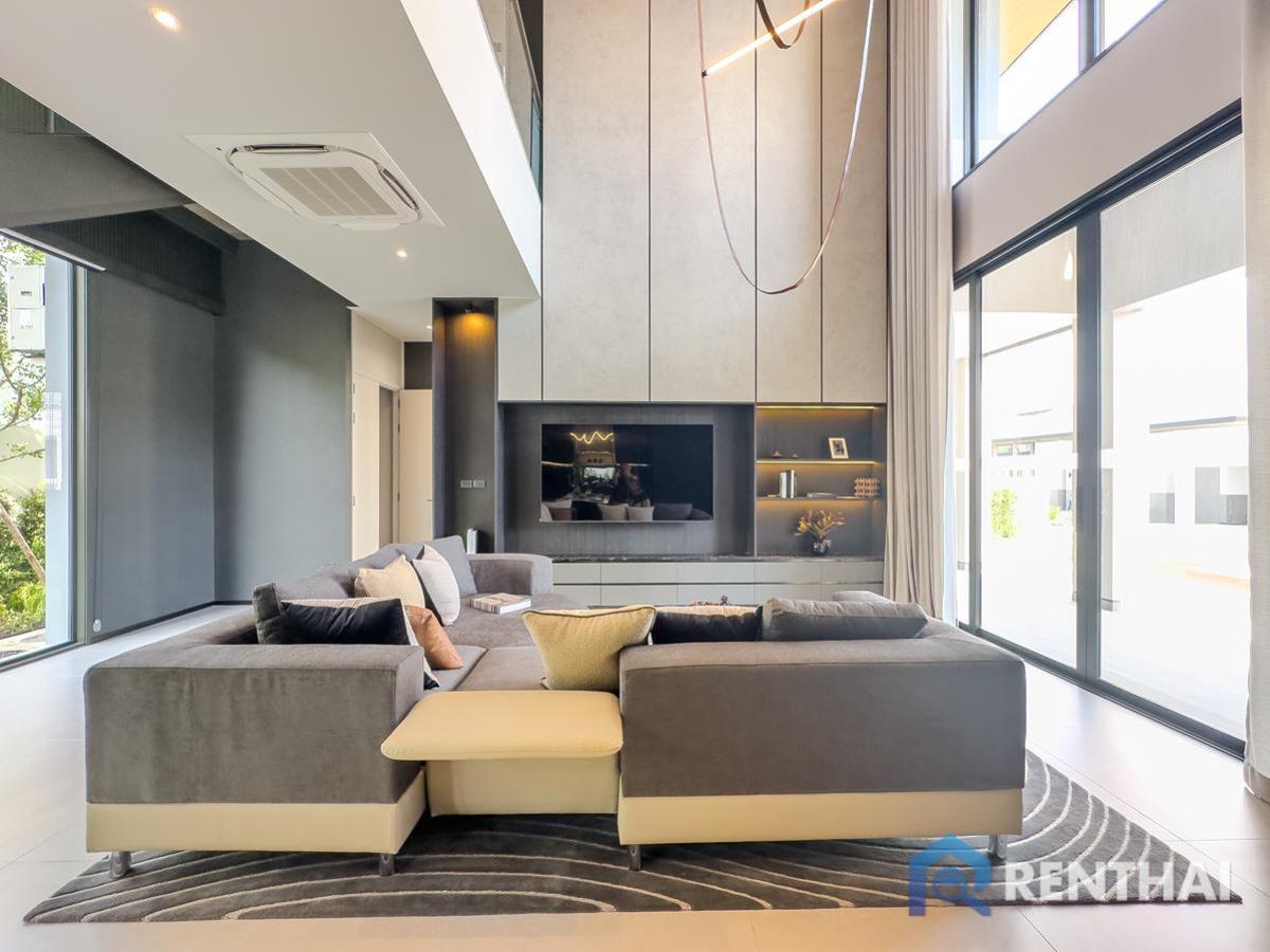 For SaleHousePattaya, Bangsaen, Chonburi : Luxury living in Pattaya