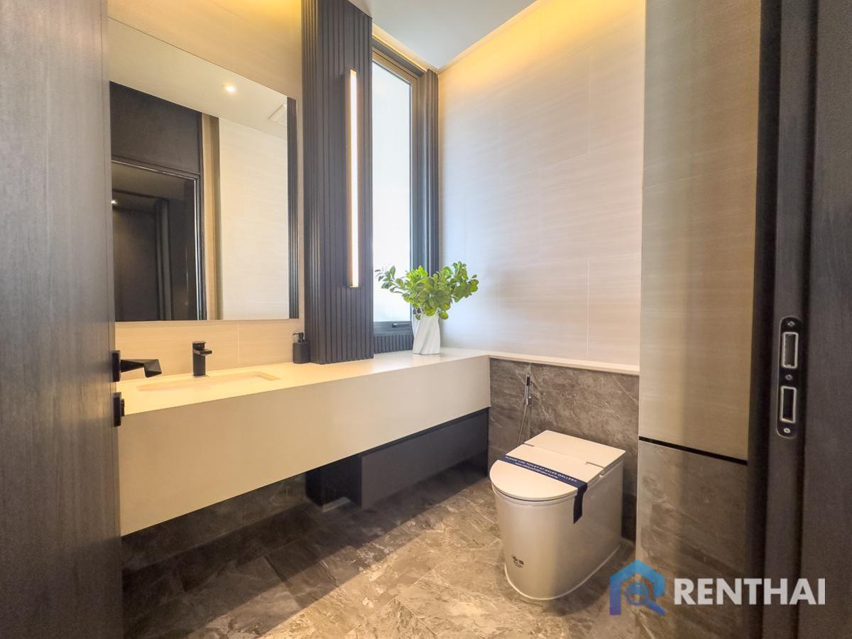 For SaleHousePattaya, Bangsaen, Chonburi : Luxury living in Pattaya