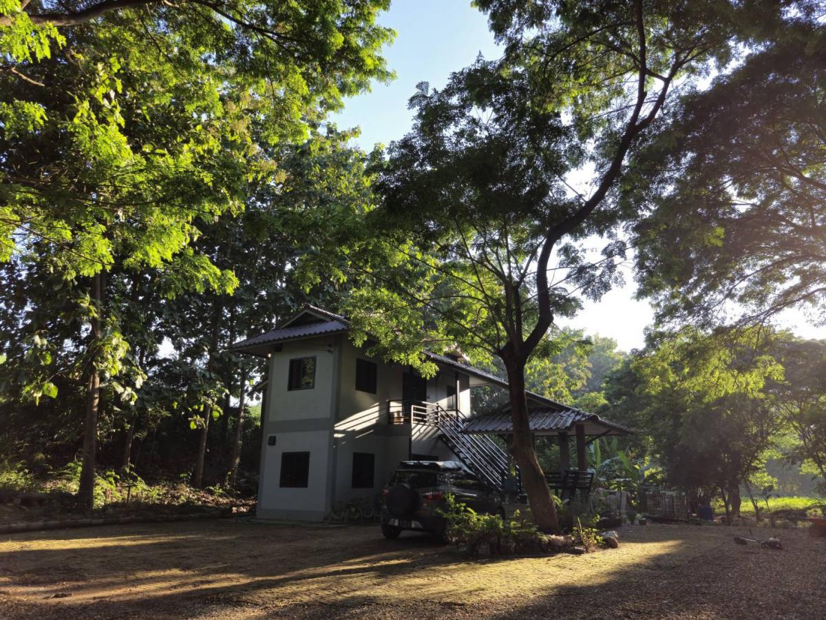 For SaleHousePhrae : House for sale with land 5 rai 3 ngan 77 sq m.