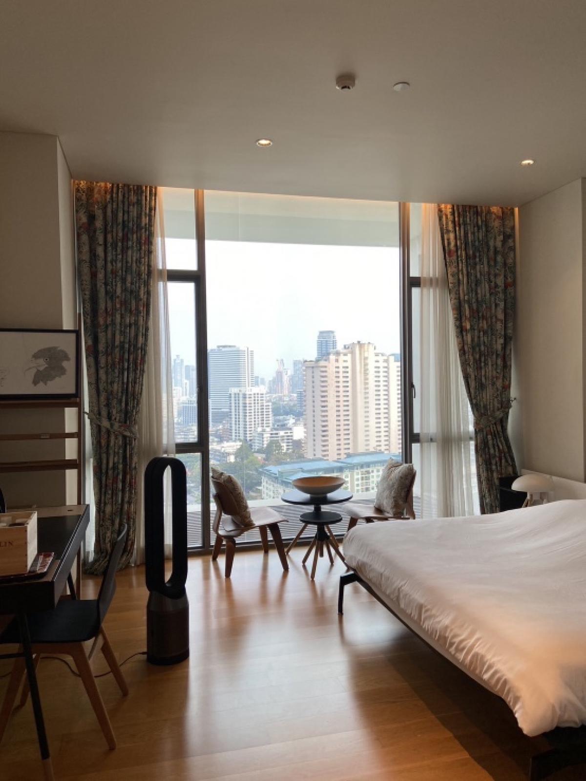 For SaleCondoSathorn, Narathiwat : Condo for sale: The Sukhothai Residence, size 122 Sq.m, 1 bed, 2 bath, 43,000,000 MB, contact 086-795-9997 (Jimmy)