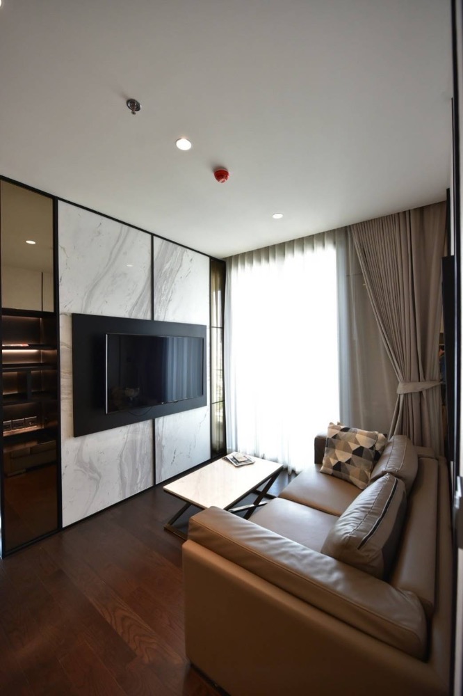 For RentCondoRatchathewi,Phayathai : ✨ Luxurious, great location, comfortable and classy! ✨ The Line Ratchathewi 1 bedroom, 1 bathroom, only 24,000 baht/month 📞 Call: 086-746-8882 (K. Cooper)
