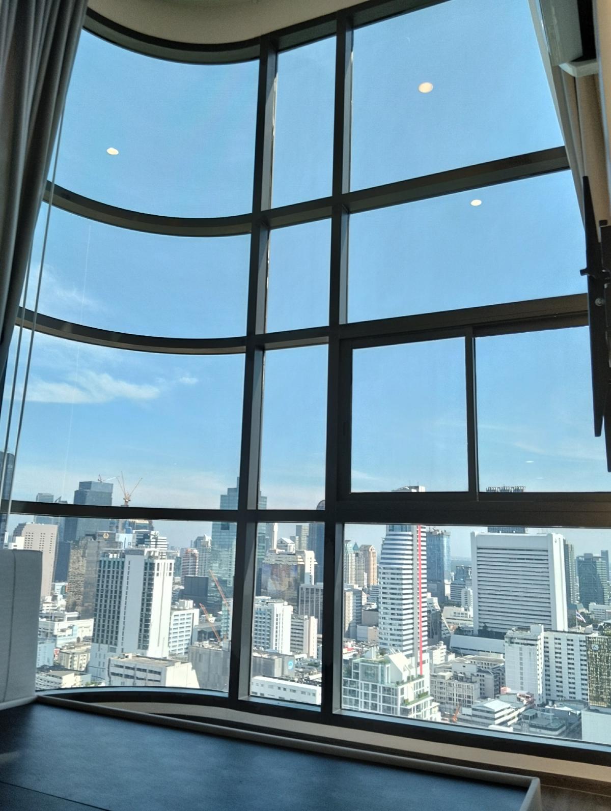 For SaleCondoSiam Paragon ,Chulalongkorn,Samyan : For Sale ! Duplex Room Ideo Chula-Samyan Special 2-storey condo for sale