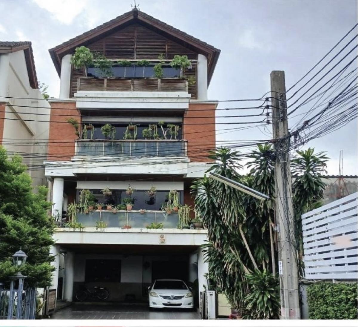 ขายทาวน์โฮมสาทร นราธิวาส : ขายบ้าน ซอยเย็นอากาศ 2 แยก 4