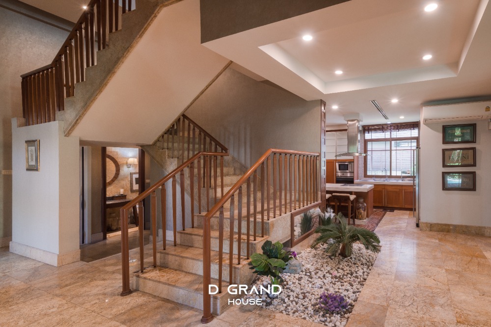 ขายบ้านอ่อนนุช อุดมสุข : ขาย บ้านหรู หมู่บ้านแสนสิริ สุขุมวิท 67 บ้านหรูระดับ Super Luxury ใจกลางเมือง ซอยสุขุมวิท 67 บ้านหรู บนแปลงที่ดินใหญ่ บนถนนสุขุมวิท