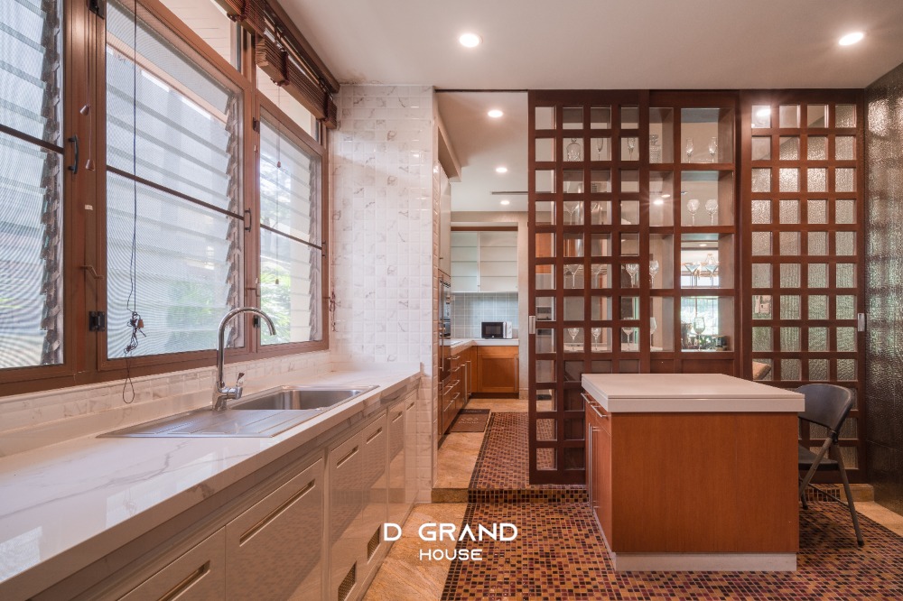 ขายบ้านอ่อนนุช อุดมสุข : ขาย บ้านหรู หมู่บ้านแสนสิริ สุขุมวิท 67 บ้านหรูระดับ Super Luxury ใจกลางเมือง ซอยสุขุมวิท 67 บ้านหรู บนแปลงที่ดินใหญ่ บนถนนสุขุมวิท