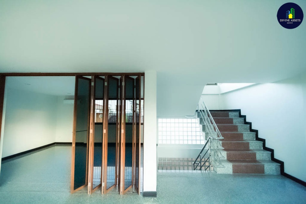 For SaleHouseBang Sue, Wong Sawang, Tao Pun : ✅ House for sale (Suitable for large families) 45 sq.w., Soi Thai Bank, Bangkok - Nonthaburi Road ✅