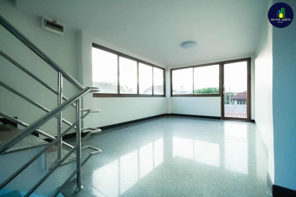 For SaleHouseBang Sue, Wong Sawang, Tao Pun : ✅ House for sale (Suitable for large families) 45 sq.w., Soi Thai Bank, Bangkok - Nonthaburi Road ✅