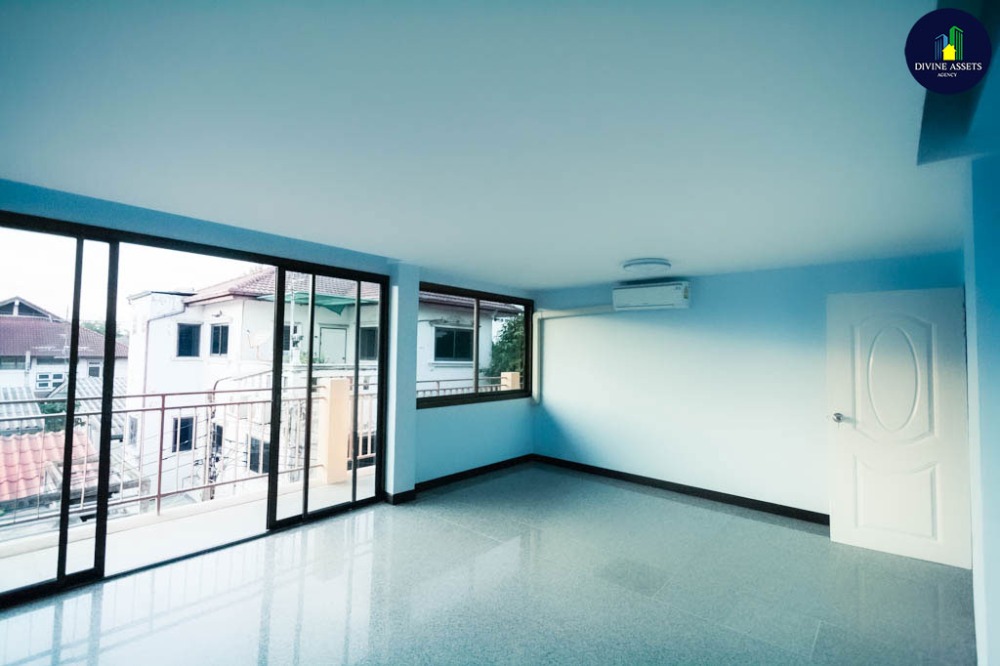 For SaleHouseBang Sue, Wong Sawang, Tao Pun : ✅ House for sale (Suitable for large families) 45 sq.w., Soi Thai Bank, Bangkok - Nonthaburi Road ✅