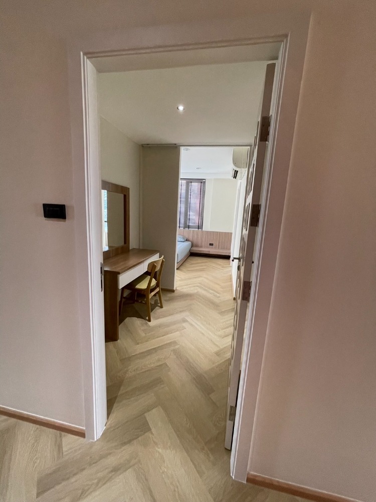 For RentCondoSathorn, Narathiwat : Baan Piya Sathorn【𝐑𝐄𝐍𝐓】🔥Condo with classic design that combines modernity with spacious space in the heart of the city🔥 Contact Line ID: @hacondo