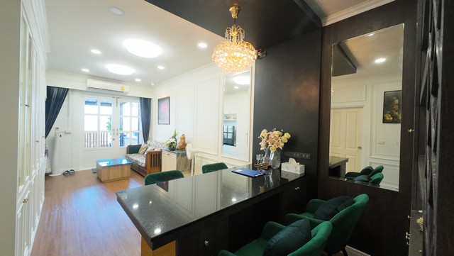 ขายทาวน์โฮมลาดกระบัง สุวรรณภูมิ : โกลเด้น ทาวน์ อ่อนนุช พัฒนาการ ทาวน์เฮาส์ สุดหรู แต่งครบ ออกแบบด้วยความใส่ใจในรายละเอียด พร้อมให้คุณได้สัมผัส ในสิ่งที่ทาวน์เฮาส์ทั่วไปไม่มี #พัฒนาการ #อ่อนนุช