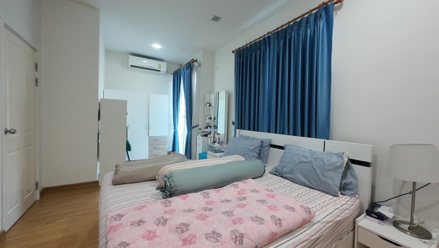 ขายทาวน์โฮมลาดกระบัง สุวรรณภูมิ : โกลเด้น ทาวน์ อ่อนนุช พัฒนาการ ทาวน์เฮาส์ สุดหรู แต่งครบ ออกแบบด้วยความใส่ใจในรายละเอียด พร้อมให้คุณได้สัมผัส ในสิ่งที่ทาวน์เฮาส์ทั่วไปไม่มี #พัฒนาการ #อ่อนนุช