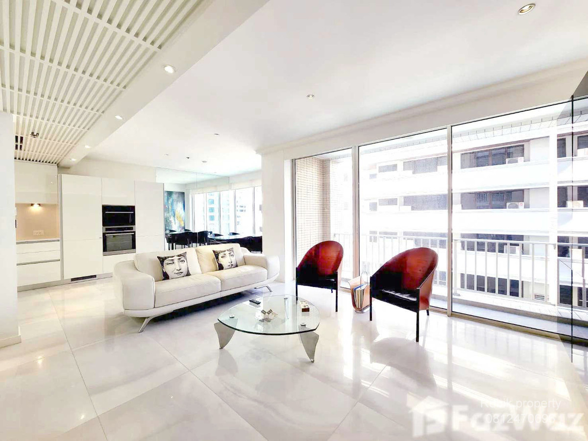 ขายคอนโดวิทยุ ชิดลม หลังสวน : 🌟 Exclusive 1-Bedroom Luxury Condo for Sale at Langsuan Ville 🔥 (RB360)