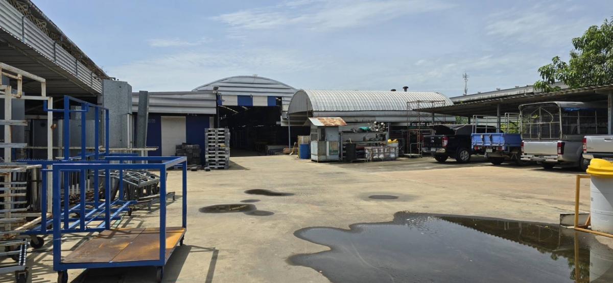 ขายโรงงานสมุทรปราการ สำโรง : Factory for sale with Factory license certification on title deeds 14-2-78 Rai (5,878 SQWA.,) on Sumut Prakarn, THAILAND.