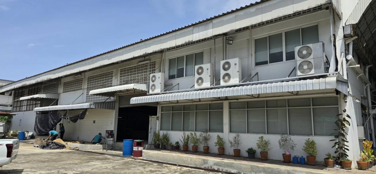 ขายโรงงานสมุทรปราการ สำโรง : Factory for sale with Factory license certification on title deeds 14-2-78 Rai (5,878 SQWA.,) on Sumut Prakarn, THAILAND.