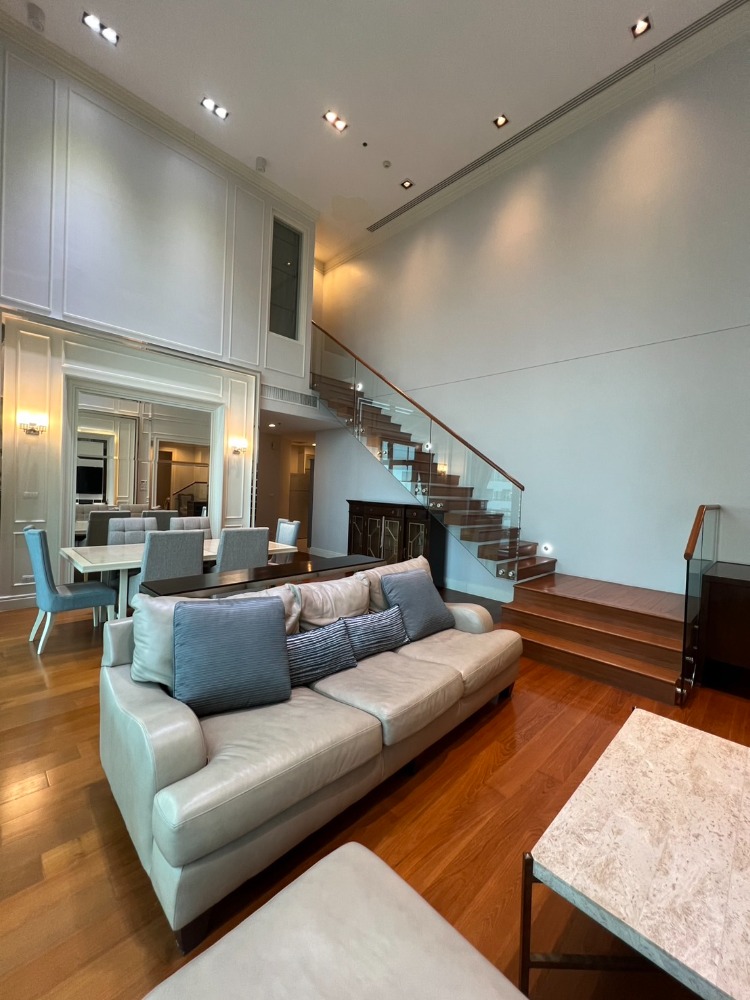 For SaleCondoSukhumvit, Asoke, Thonglor : The most beautiful view in the building!!! High floor, very beautiful room, view of the Chao Phraya River and Bang Krachao Park✨Bright 24✨3 bedrooms, 3 bathrooms, size 162.16 sq m, near BTS Phrom Phong Tel.0982645161