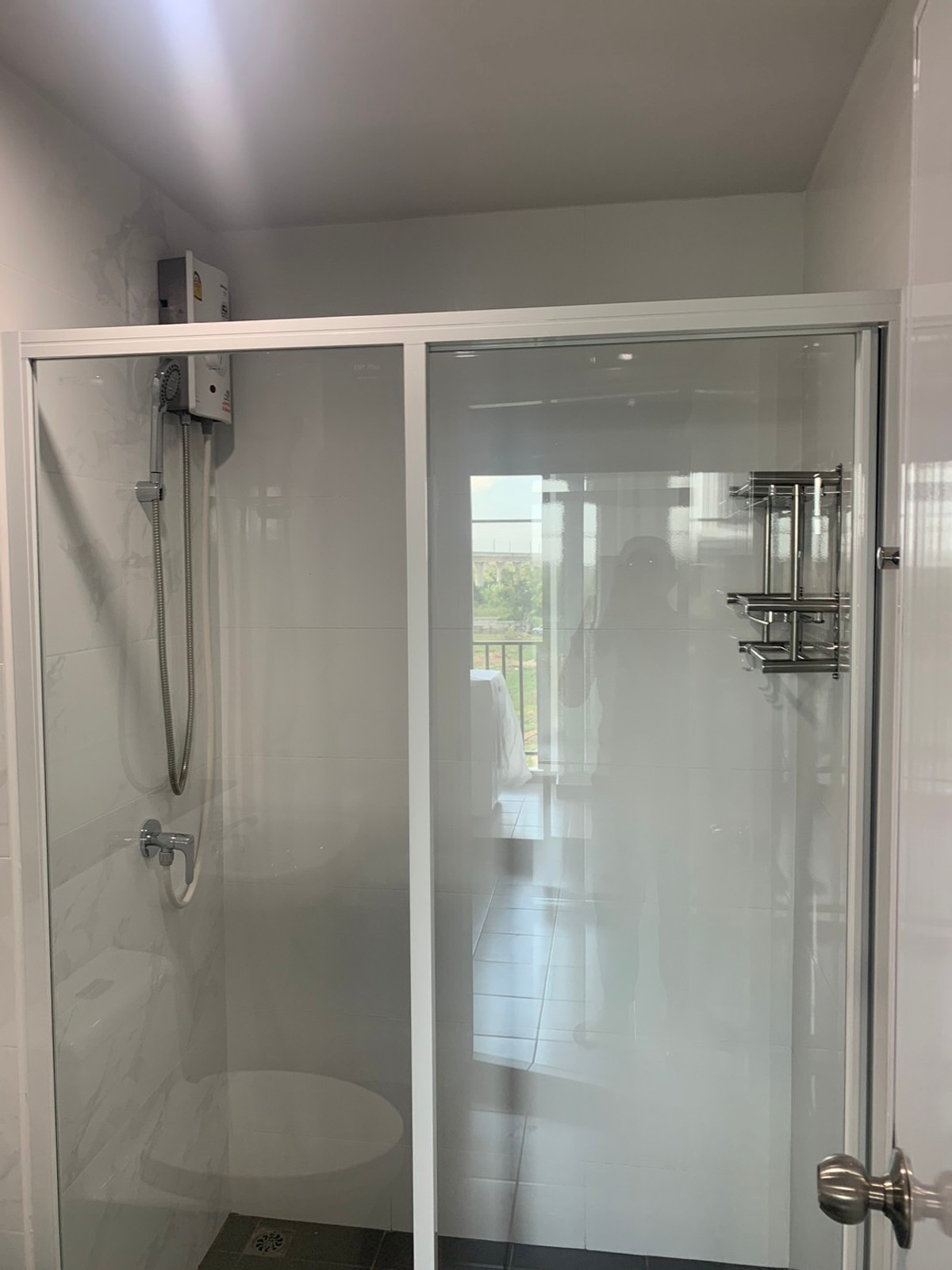 For SaleCondoRamkhamhaeng, Hua Mak : Condo for sale, Rye, Hua Mak, Building A, 5th floor, built-in, luxurious throughout the room, wide-fronted room, open view, very beautiful, selling price 1.99 million baht