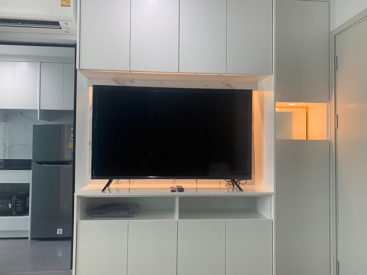 For SaleCondoRamkhamhaeng, Hua Mak : Condo for sale, Rye, Hua Mak, Building A, 5th floor, built-in, luxurious throughout the room, wide-fronted room, open view, very beautiful, selling price 1.99 million baht