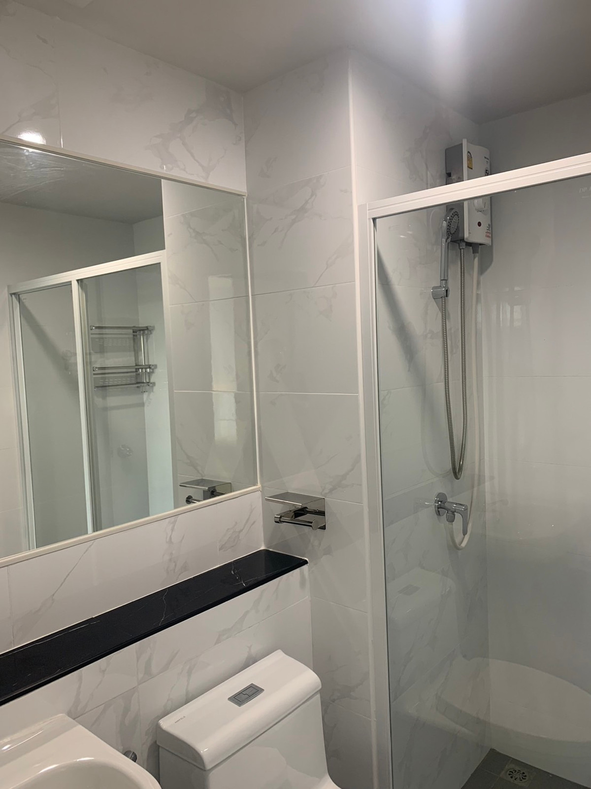 For SaleCondoRamkhamhaeng, Hua Mak : Condo for sale, Rye, Hua Mak, Building A, 5th floor, built-in, luxurious throughout the room, wide-fronted room, open view, very beautiful, selling price 1.99 million baht