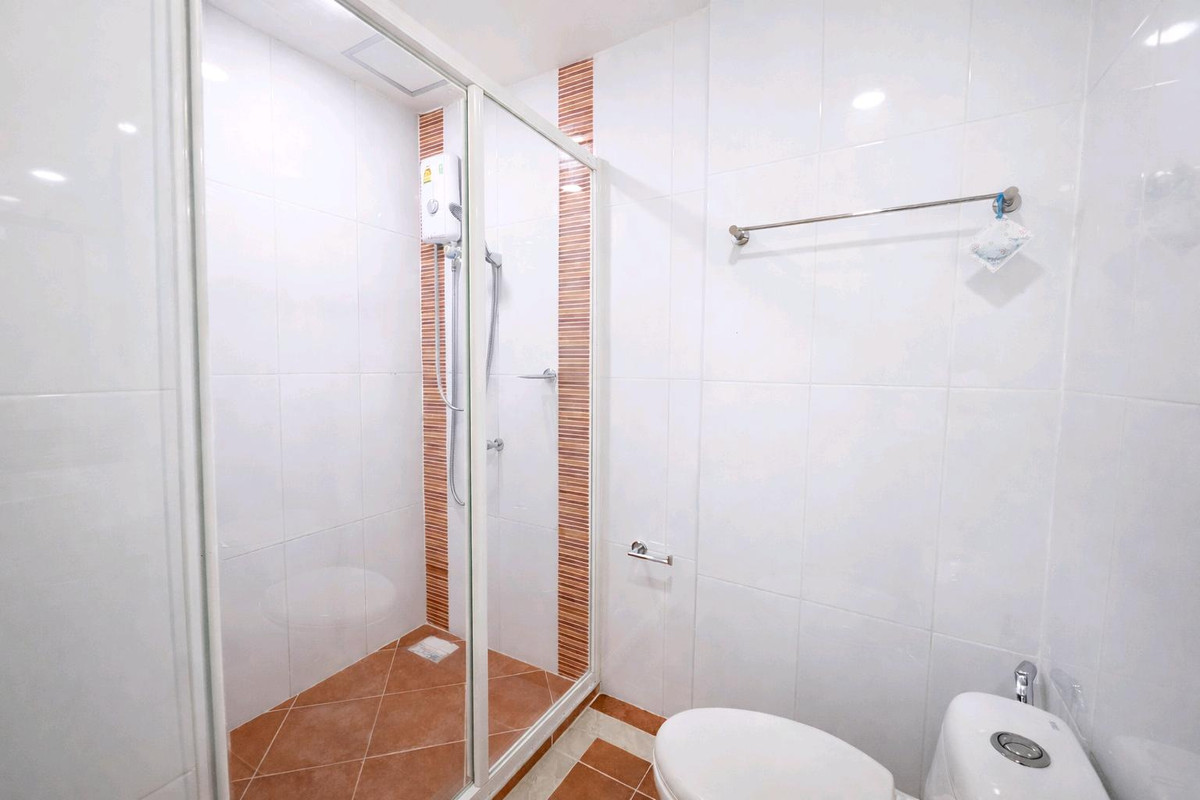 For SaleCondoOnnut, Udomsuk : 🌷Here it is, end of month with the cutest room🌷 Installment starts at only 7,xxx baht🌈Fully furnished, just bring your bags and youre ready to move in🏠