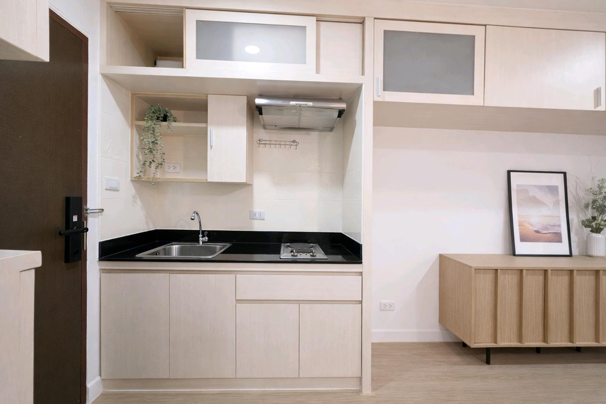 For SaleCondoOnnut, Udomsuk : 🌷Here it is, end of month with the cutest room🌷 Installment starts at only 7,xxx baht🌈Fully furnished, just bring your bags and youre ready to move in🏠