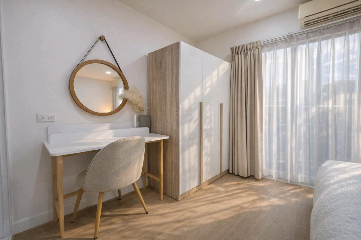 For SaleCondoOnnut, Udomsuk : 🌷Here it is, end of month with the cutest room🌷 Installment starts at only 7,xxx baht🌈Fully furnished, just bring your bags and youre ready to move in🏠