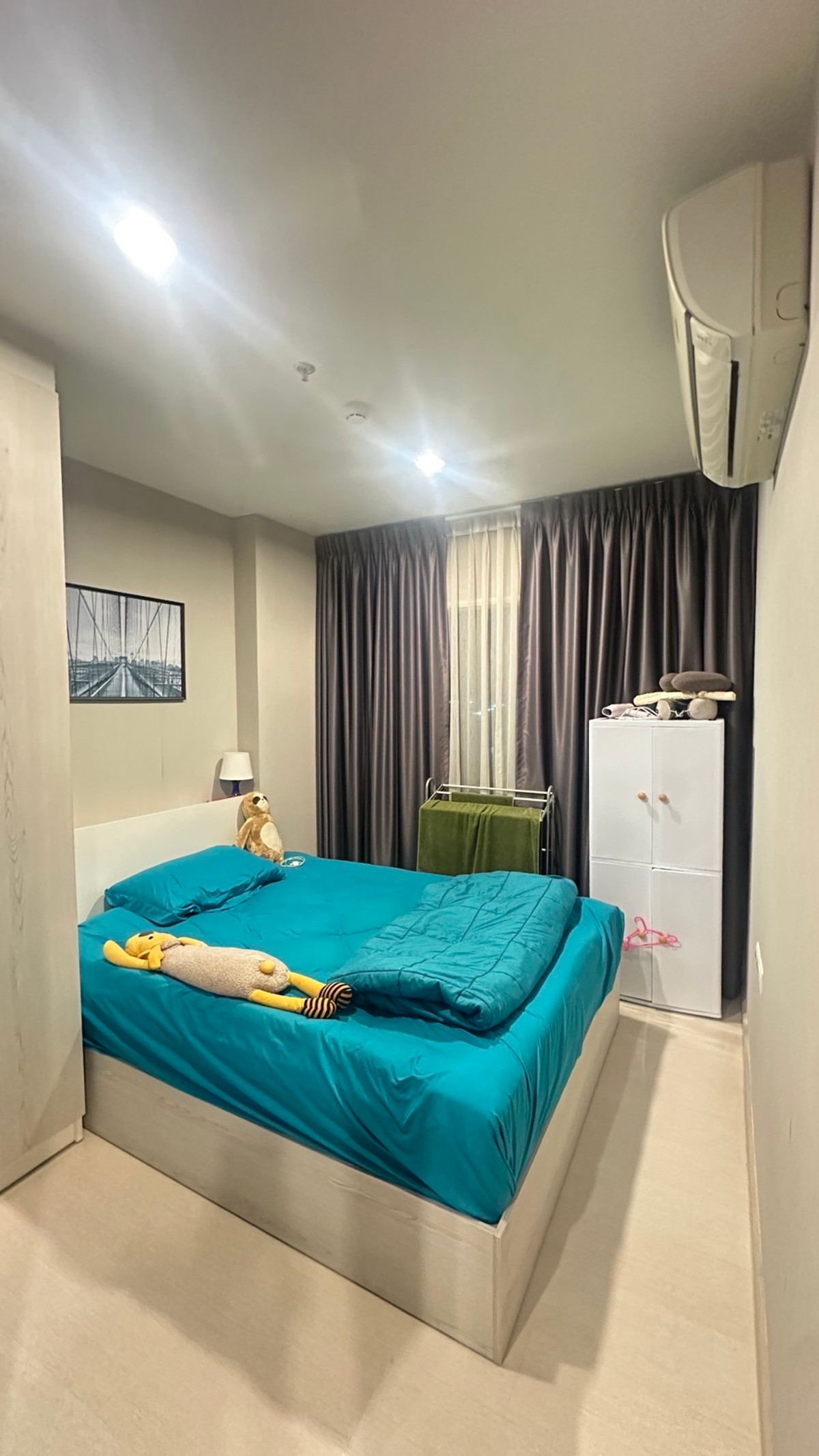 เช่า / ขาย คอนโด Aspire Erawan ( One Bed Plus ) 2 ห้องนอน ไม่เคยปล่อยเช่า เฟอร์นิเจอร์ครบๆ ลมดี ไม่มีตึกบัง ติดBTSเอราวัณ / โทร 099-149-5164 Loading...