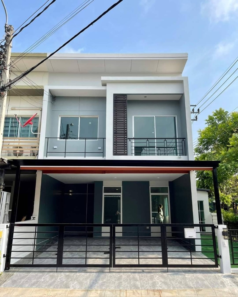 For SaleTownhomeNawamin, Ramindra : Townhouse for sale, corner house, Habitia Village, Wongwan-Ramintra, Habitia Wongwan Ramintra, along Khlong Song, Khlong Sam Wa, Phraya Suren, Safari World, Fashion Island, Si Yaek Phra Phrom Market, Panya Intra, Hathai Rat, Nimit Mai, Bang Chan