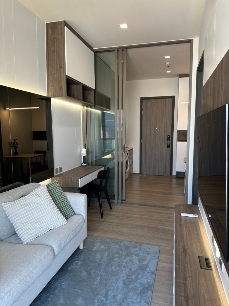 For RentCondoSathorn, Narathiwat : 🔥For Rent📍 Rhythm Charoenkrung Pavillion 1 bed 35 Sq.M. Call/Line : 0954597992