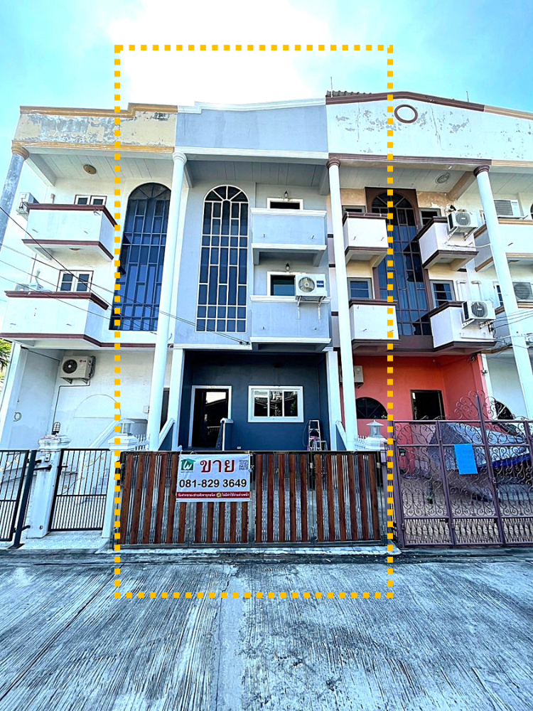 For SaleTownhomeNawamin, Ramindra : Townhome, 3 and a half floors, beautifully renovated, ready to move in, 4 bedrooms, 3 bathrooms, with roof terrace, Ram Intra 5, Soi 3, near the BTS station 500 m.
